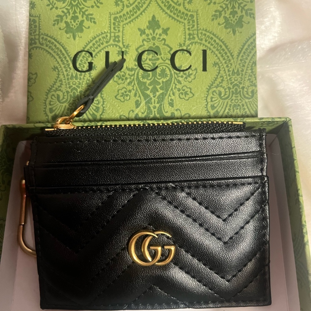 GG card holder